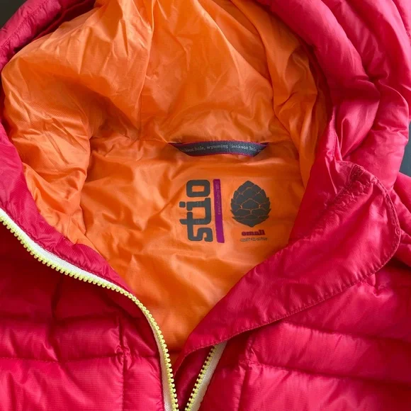 NWOT Stio Women's Vibrant Pink Puffer Down Pullover - Picture 6 of 11
